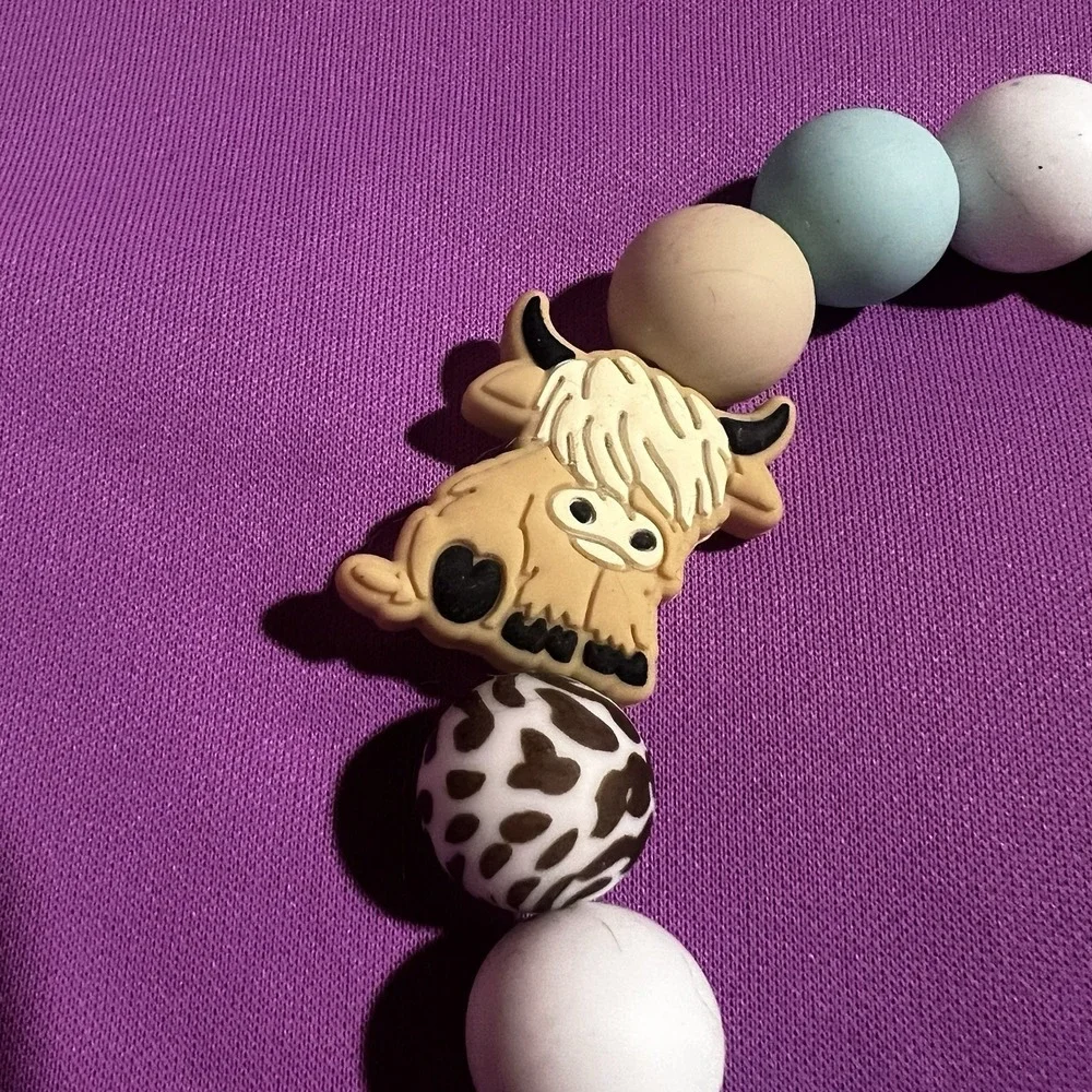 HIGHLAND COW SILICONE WRISTLET‎ FOR KEYCHAIN/PHONE/PURSE/WALLET/BACKPACK